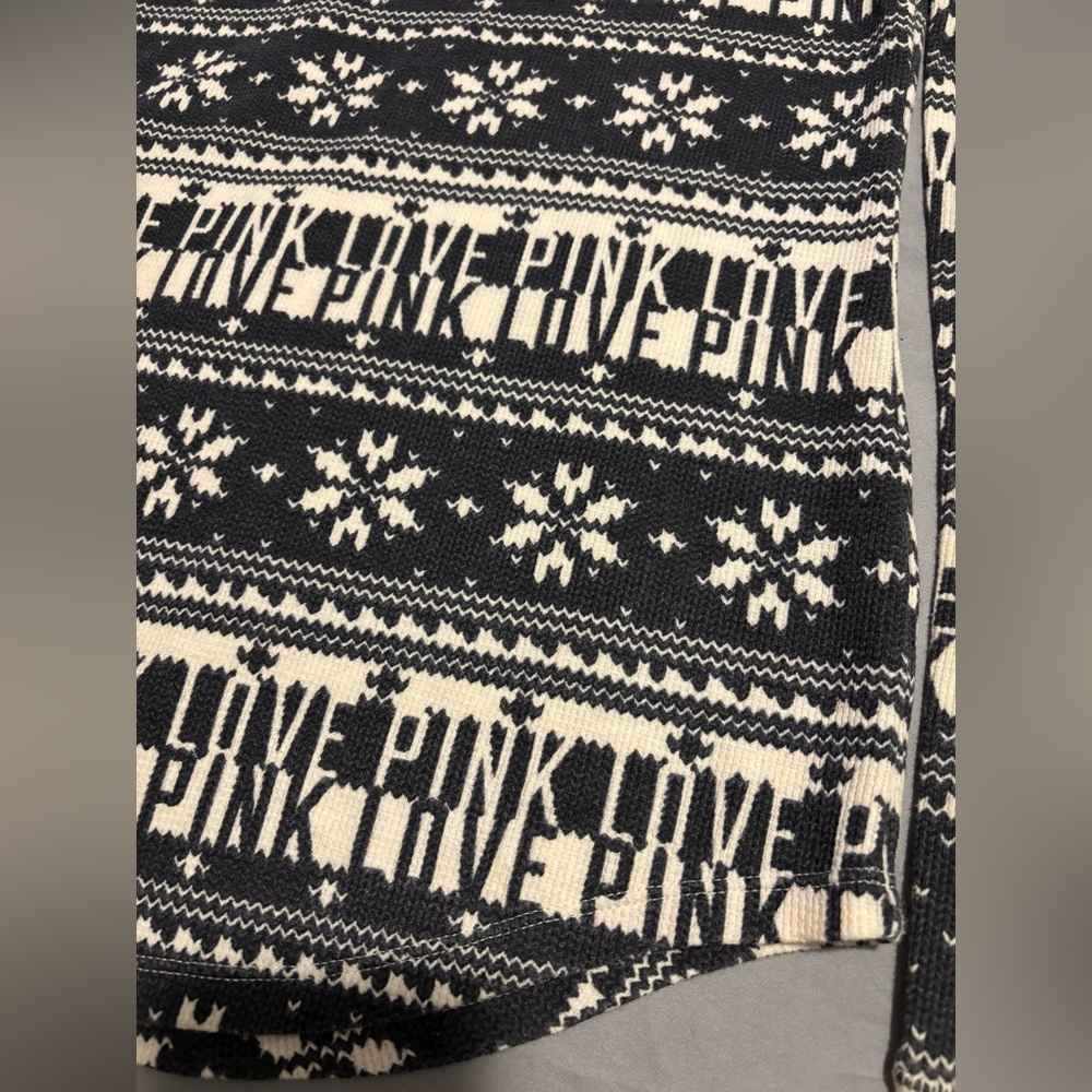 Victoria’s Secret VS PINK Cream/Off White Black Printed Long Sleeve Top Size S - Picture 2 of 5